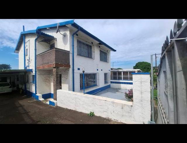 4 BEDROOM HOUSE FOR SALE IN BAYVIEW